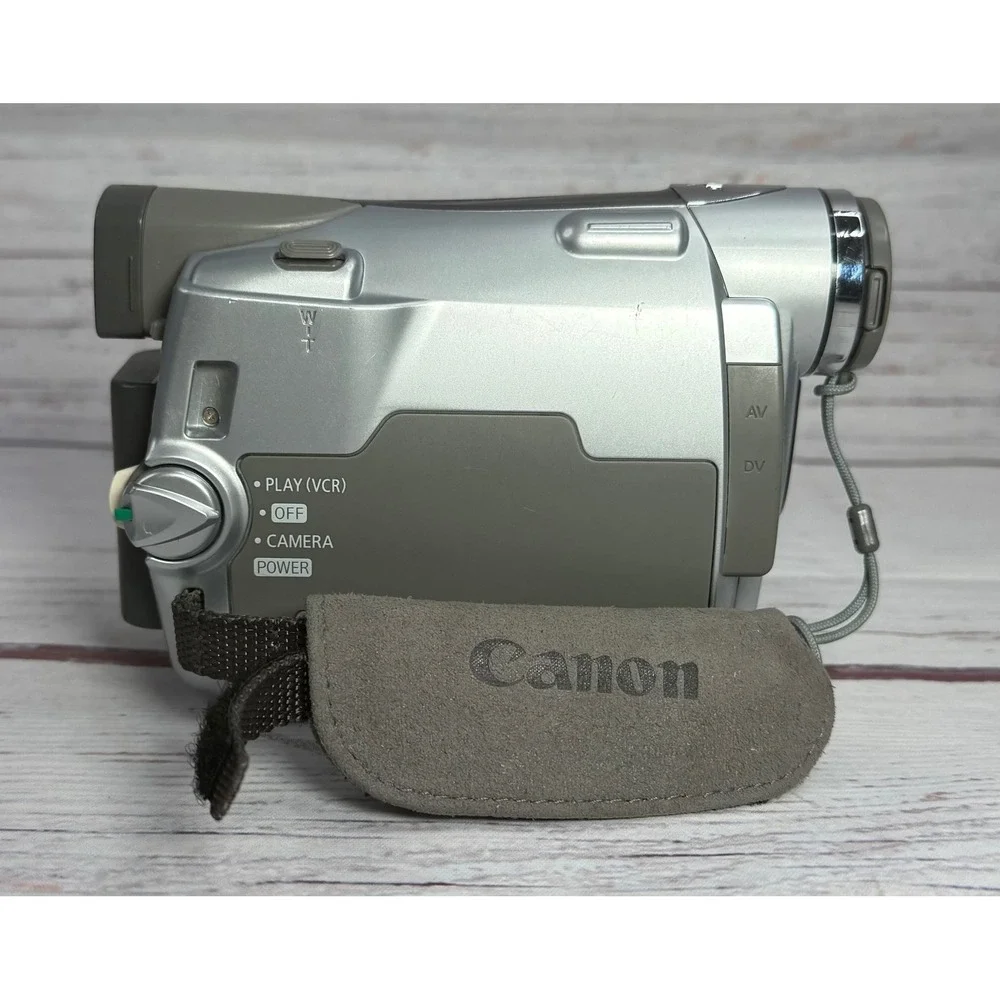Canon ZR100 MiniDV Digital Video Camcorder Silver 20x Optical Zoom NTSC Handheld